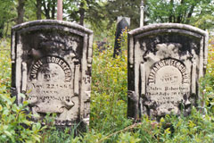 Robertson gravestones